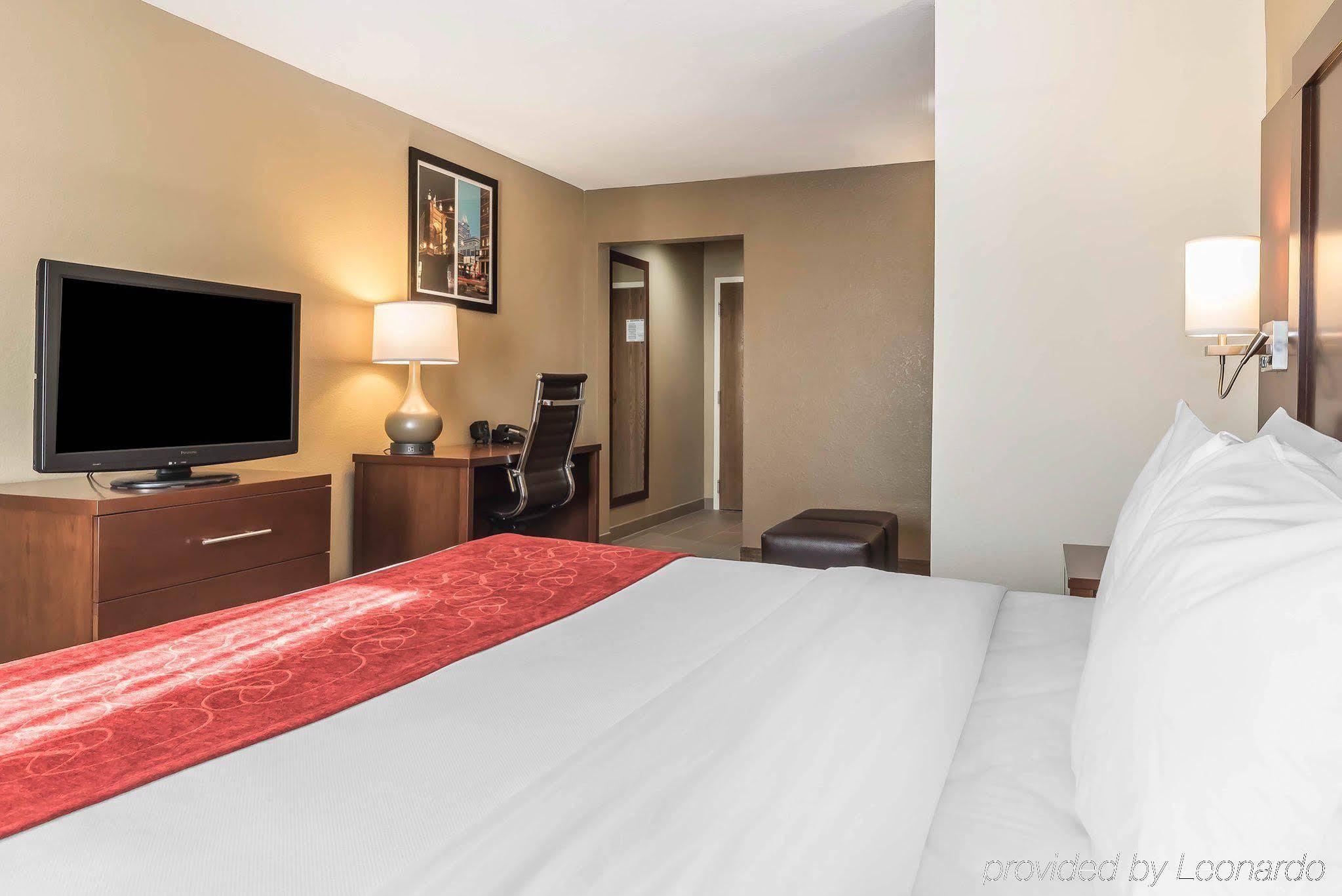 คอมฟอร์ต สวีท เมสัน Hotel ภายนอก รูปภาพ
